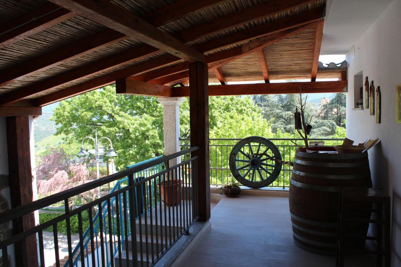 Bed And Breakfast Murales Orgosolo Exterior foto
