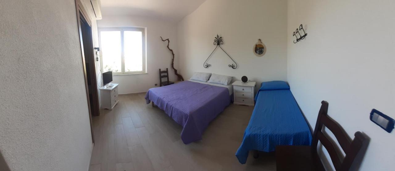 Bed And Breakfast Murales Orgosolo Exterior foto