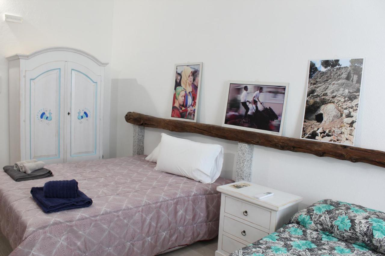 Bed And Breakfast Murales Orgosolo Exterior foto