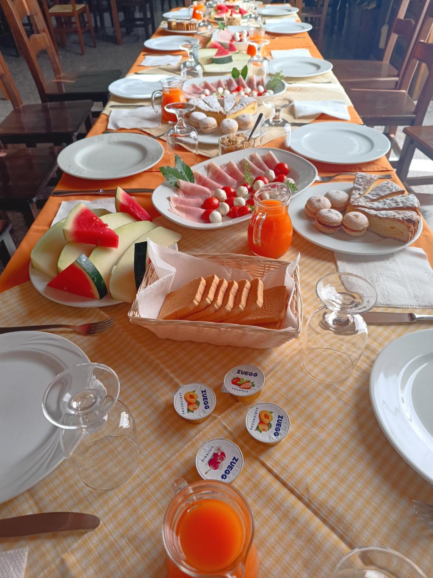Bed And Breakfast Murales Orgosolo Exterior foto